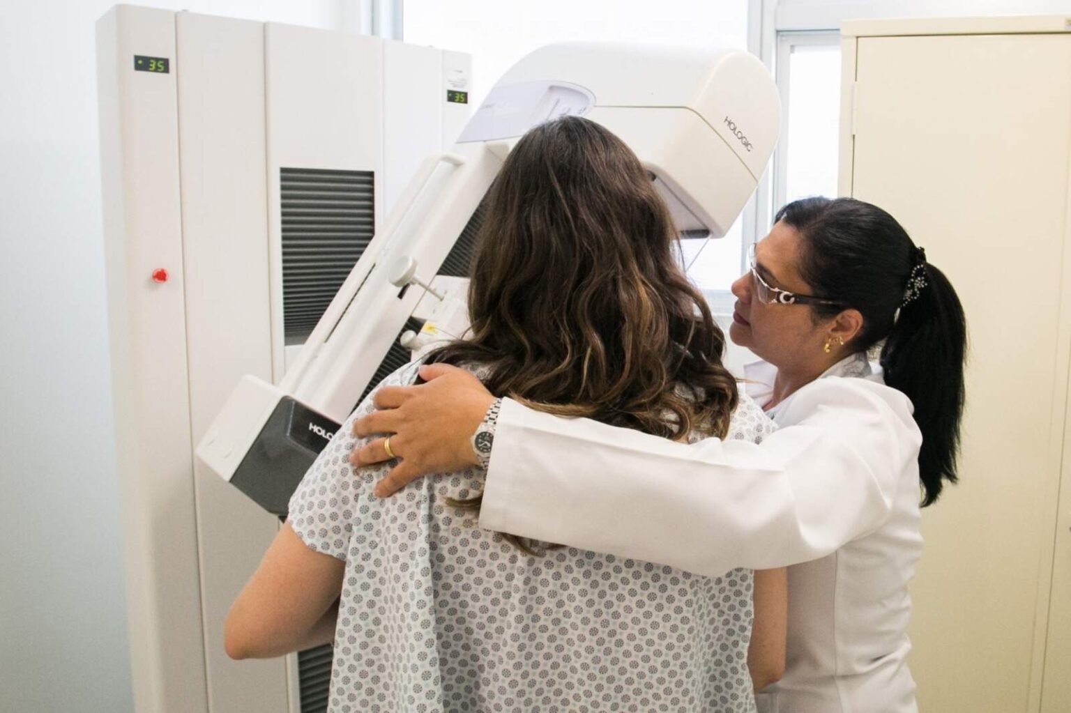 SUS exclui uso de medicamento custoso em tratamento pré-cirúrgico de câncer de mama