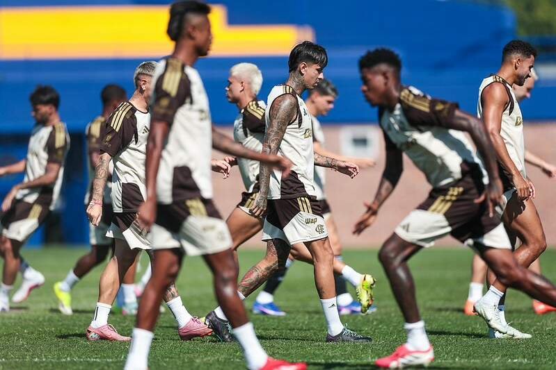 Flamengo busca título da Recopa em confronto com Lanús e Athletico-PR joga pelo Brasileiro