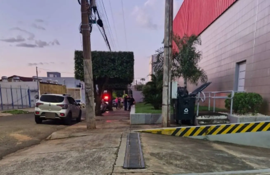 Homem é encontrado morto com marcas de agressão na periferia de Campo Grande