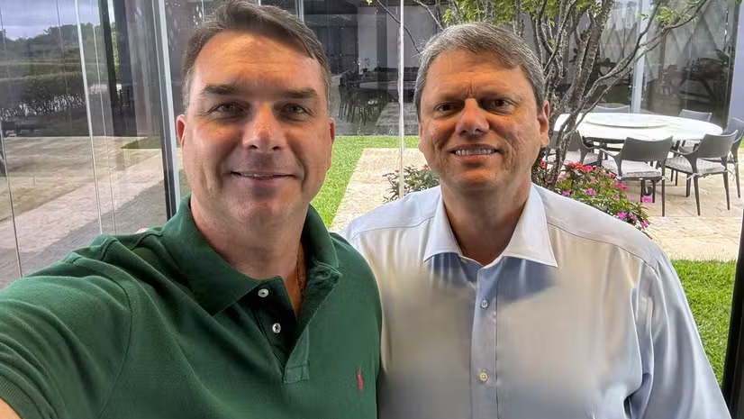 Flávio reforça apoio a Tarcísio e promete alinhamento ‘mais que nunca’