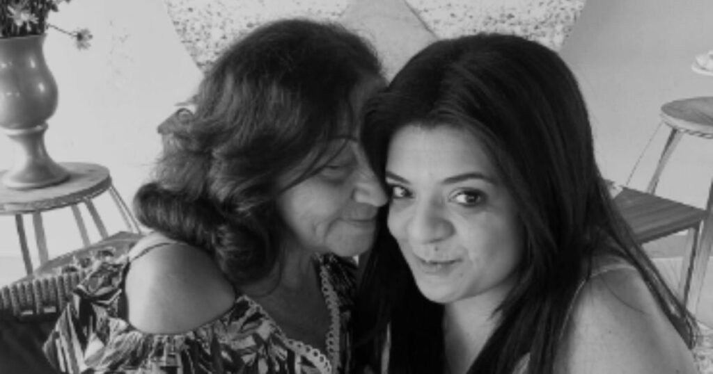 Pequena Lô lamenta morte da avó