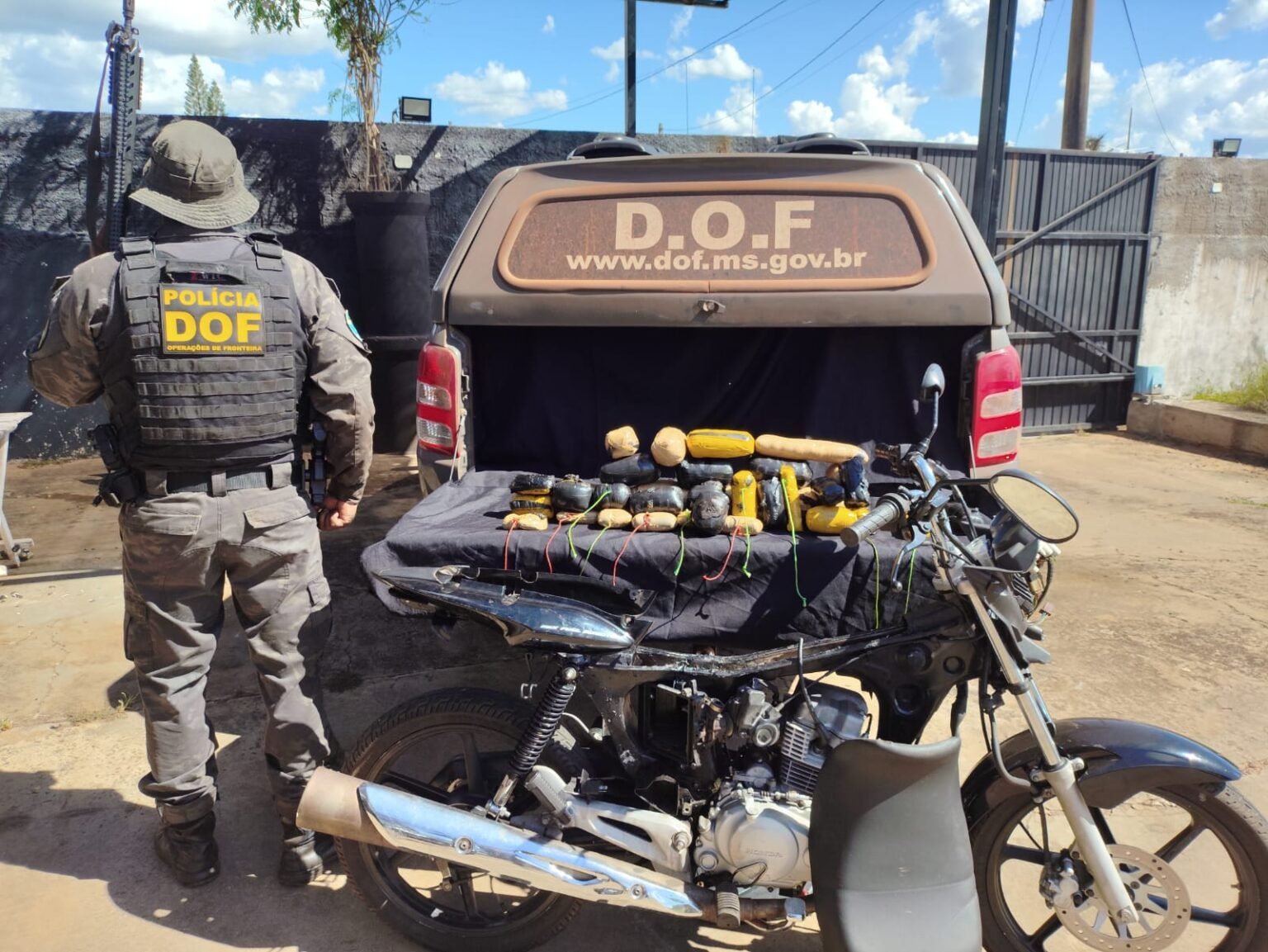Amambai: Polícia Apreende Haxixe Marroquino Escondido em Motocicleta