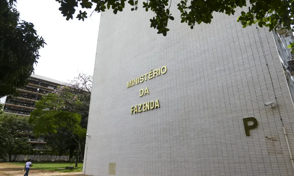 Brasil capta US$ 4,5 bilhões em títulos no mercado internacional