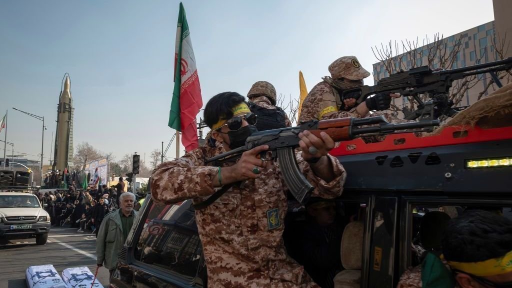 Irã classifica exércitos da UE como grupos terroristas