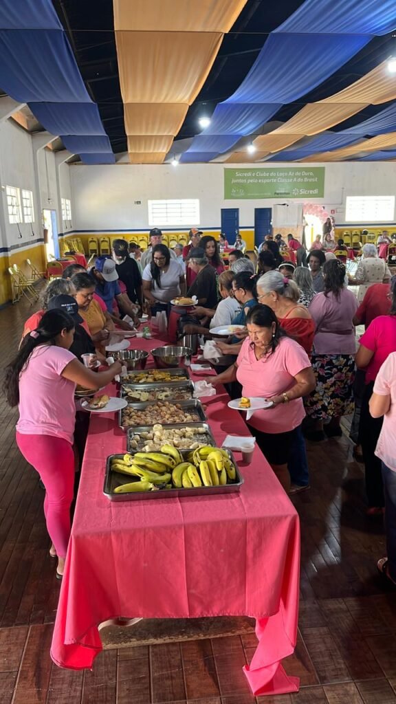 Paranhos realiza encontro para a terceira idade com programação especial