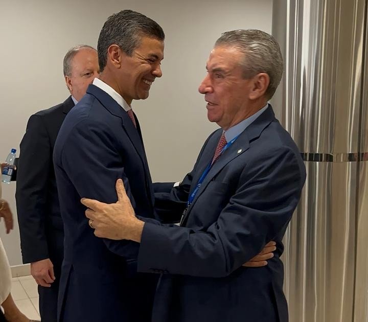 Paulo Corrêa e presidente do Paraguai discutem competitividade das indústrias de MS