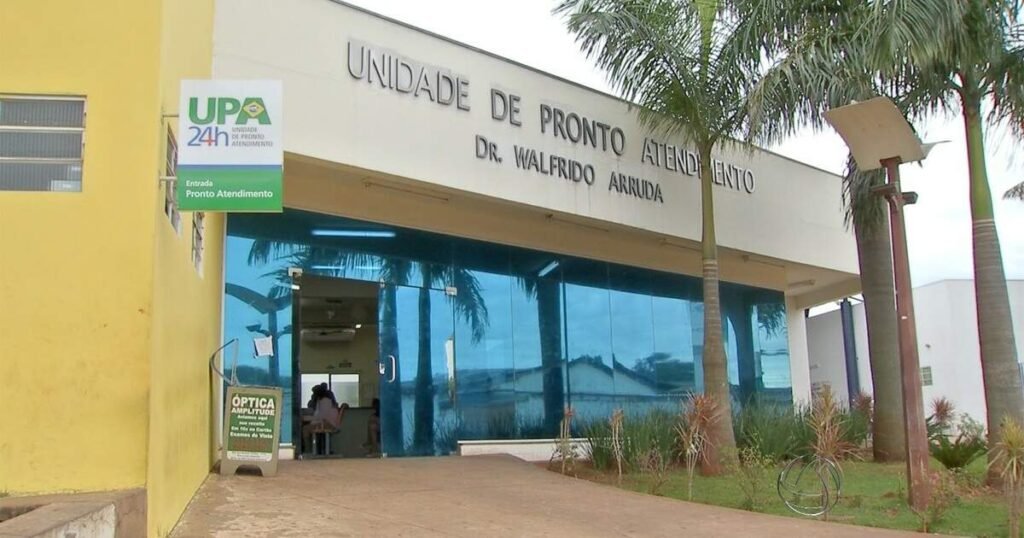 Homem agressivo ataca profissionais de saúde em Campo Grande