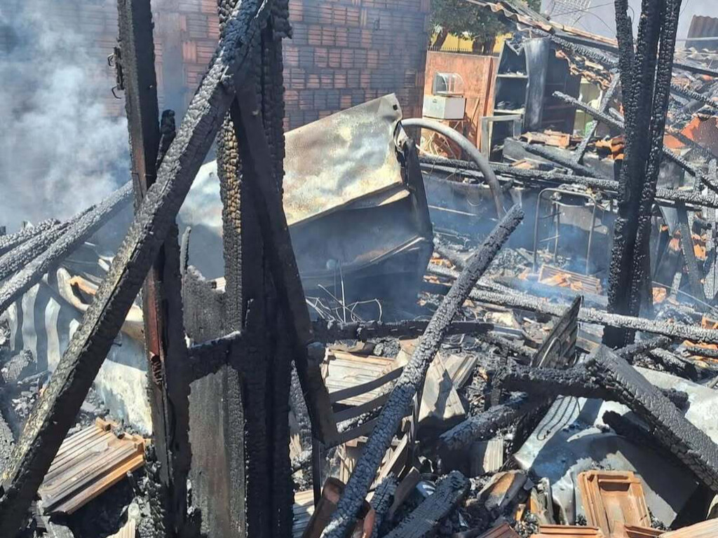 Mulher é suspeita de provocar incêndio em casa após término de relacionamento em Cassilândia