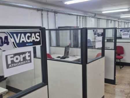 Funsat disponibiliza mais de 700 vagas de emprego para quem não tem experiência prévia