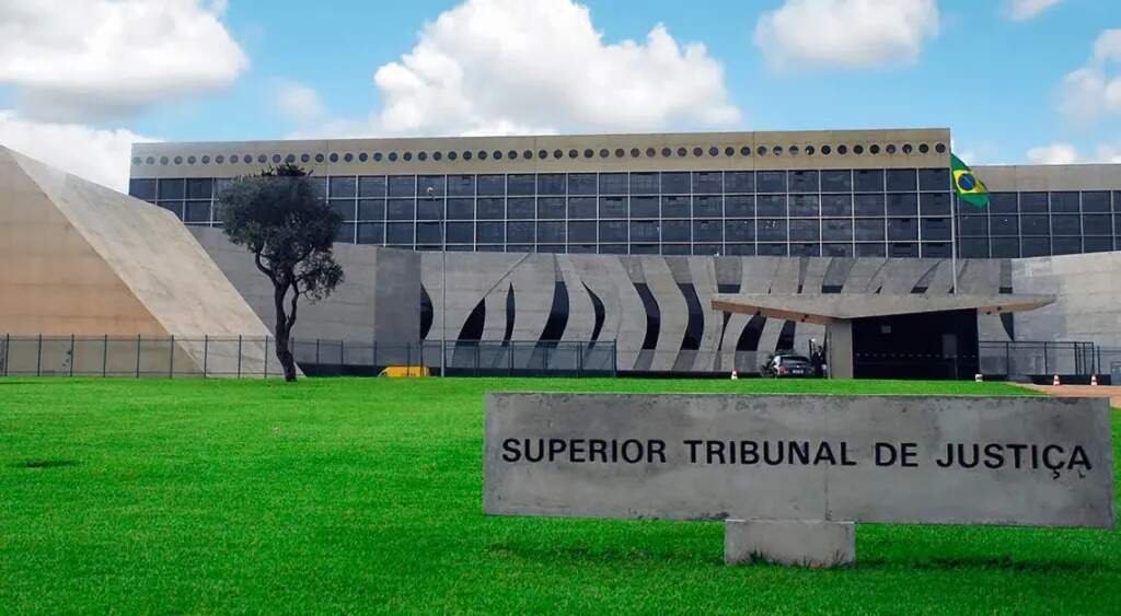 STJ determina que operadoras justifiquem rescisão de planos de saúde coletivos pequenos