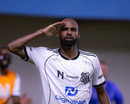 Operário conquista vitória na estreia da Copa Verde