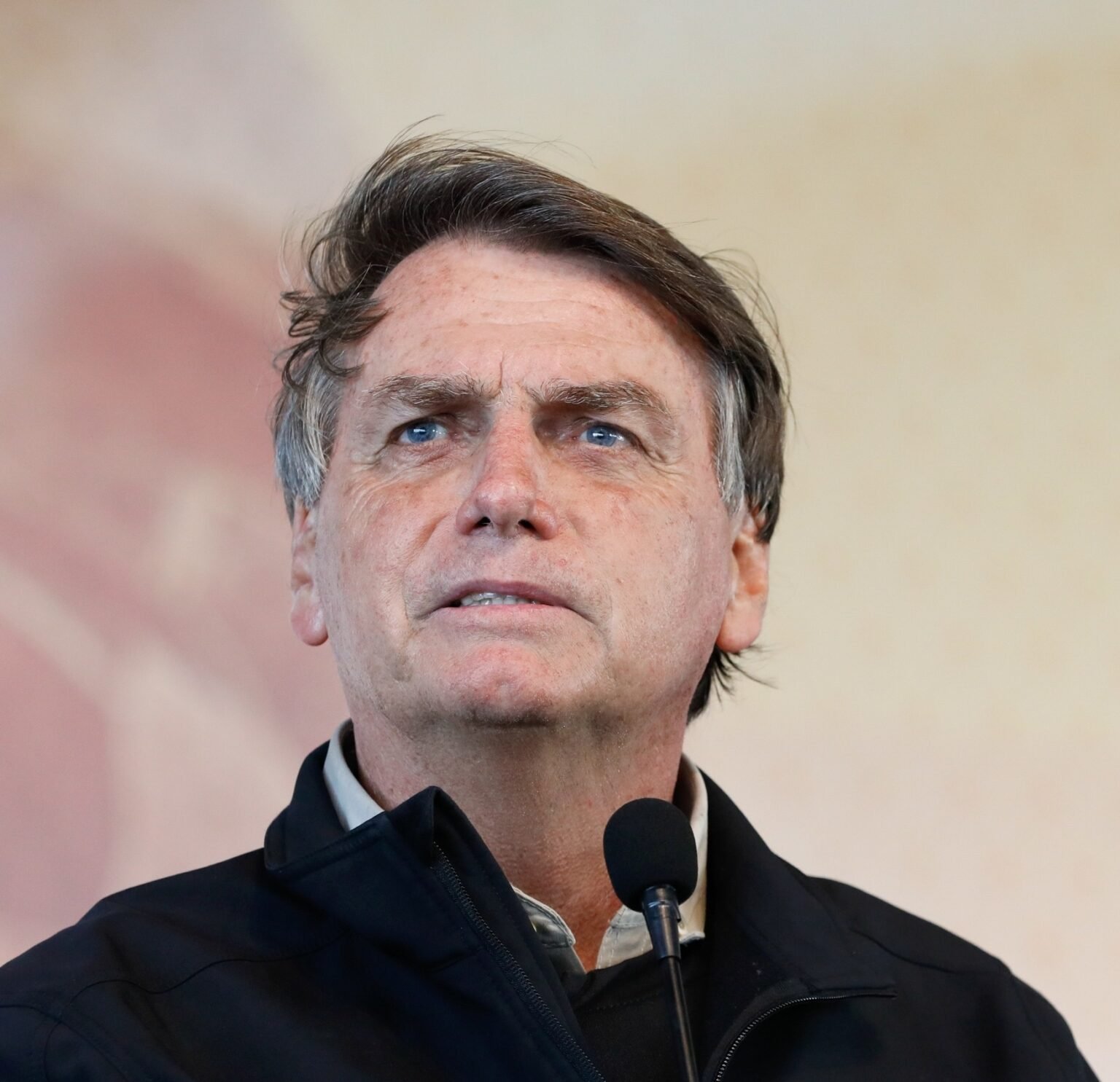 Bolsonaro é internado