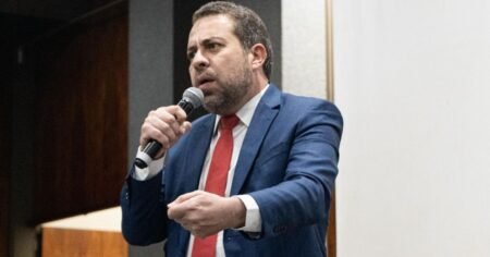 Boulos critica a falta de ação dos governadores sobre aumento dos preços dos combustíveis