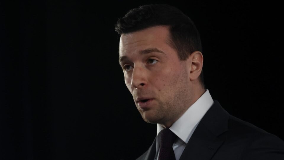 Direita nacionalista cresce em eleições francesas