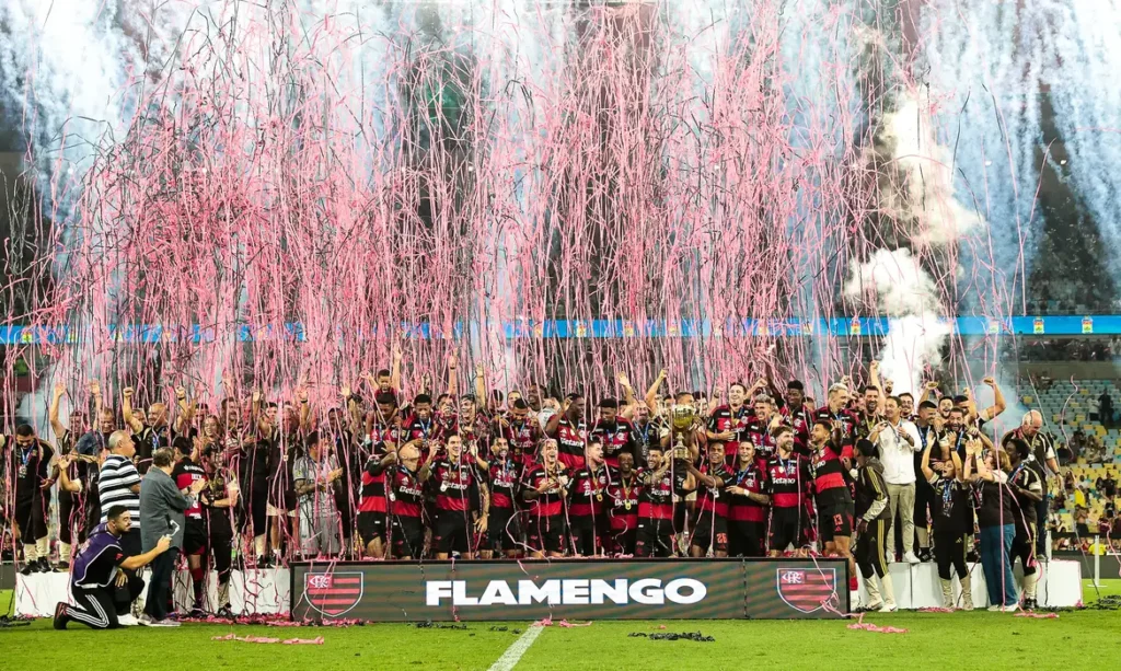 Flamengo conquista tricampeonato carioca após vencer Fluminense nas penalidades