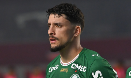 Lateral do Palmeiras precisará de cirurgia após lesão no tornozelo