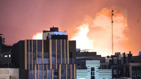 Avanços e desafios marcam um mês da ofensiva contra o Irã liderada por EUA e Israel