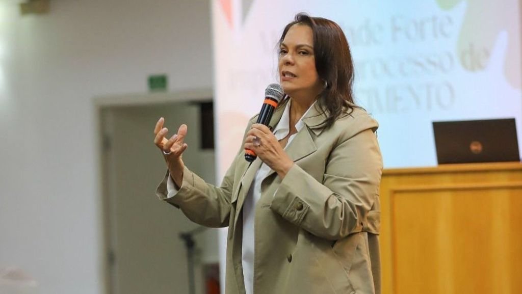 Comissão de ética do São Paulo recomenda expulsão de Mara Casares e Douglas Schwartzmann