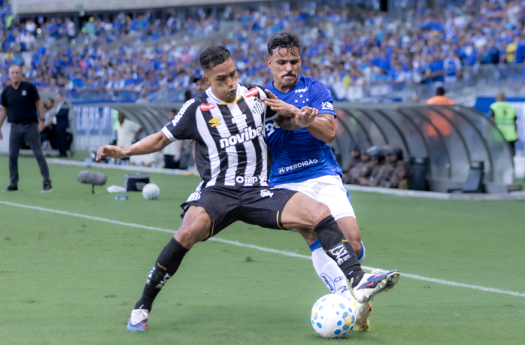 Santos e Cruzeiro ficam no 0 a 0 em duelo entre equipes na parte de baixo da tabela