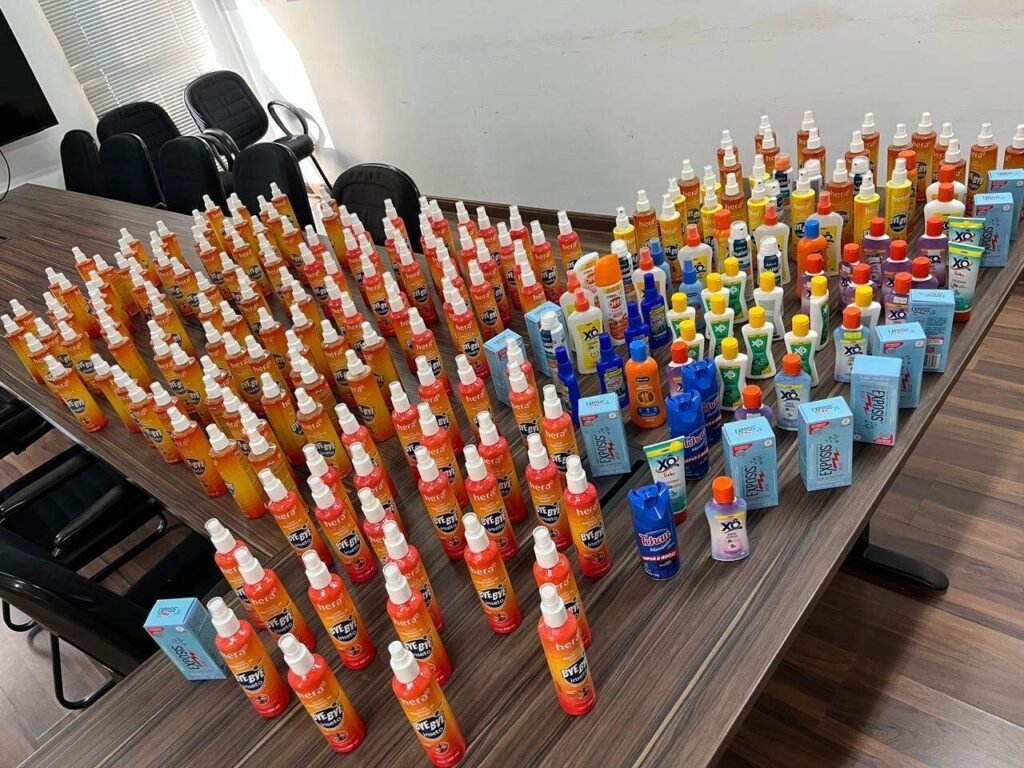 Conselho Regional de Farmácia realiza drive thru para arrecadar repelentes em Campo Grande