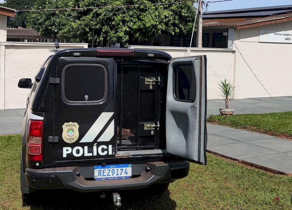 Polícia Civil de Ivinhema prende homem de 65 anos por crime contra criança