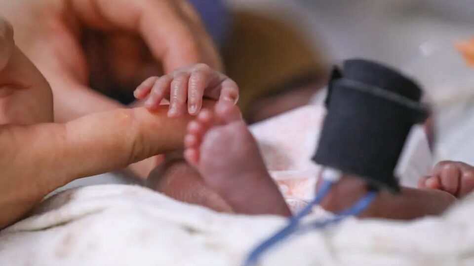 Adolescentes recorrem à telemedicina para aborto, evitando consentimento dos pais