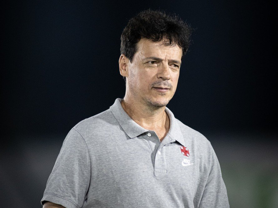 Corinthians contrata Fernando Diniz para comandar a equipe após saída de Dorival