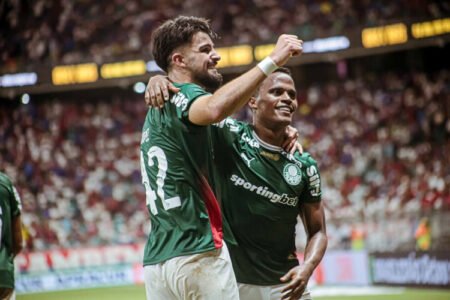 Palmeiras vence o Bahia fora de casa e amplia vantagem na liderança do Brasileirão