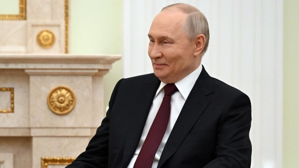 Guerra no Irã impulsiona receitas de petróleo da Rússia em meio a tensões globais