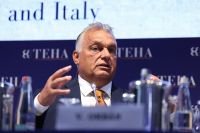 Obama celebra vitória da oposição na Hungria