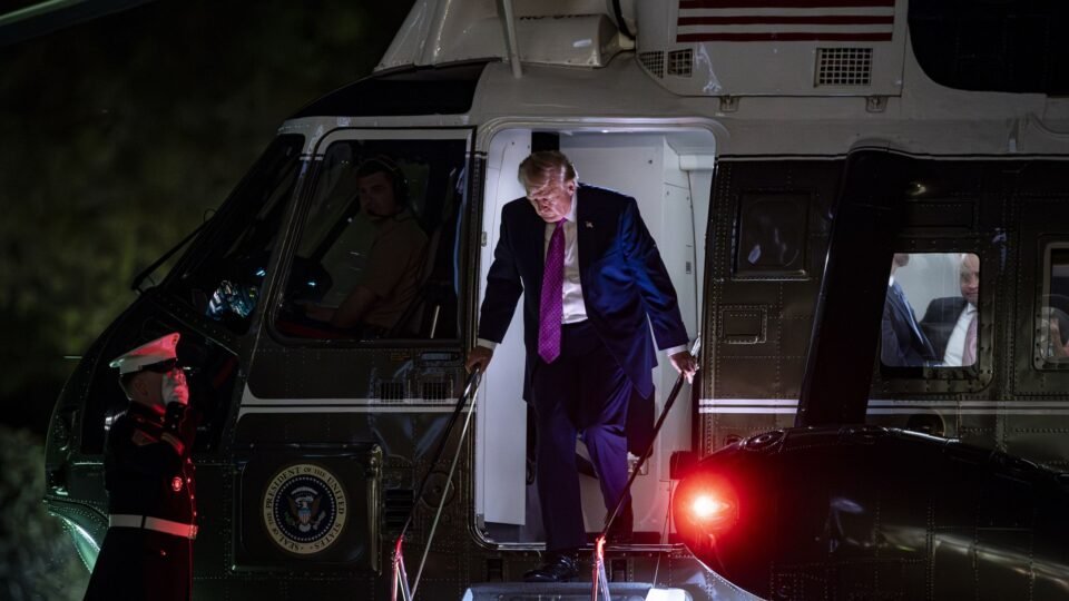 Trump ameaça impor tarifas a China SE fornecer armas ao Irã