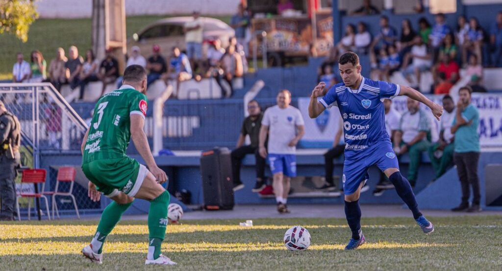 Ivinhema não consegue vencer Uberlândia e complica chances na Série D
