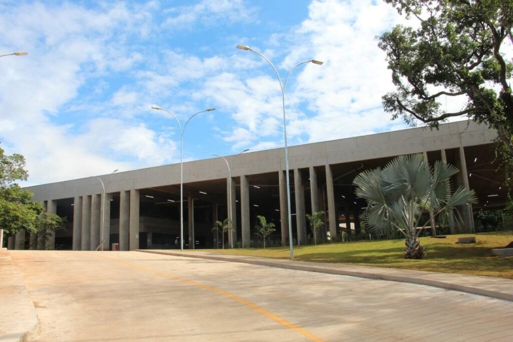 Inauguração de Estacionamento Vertical na Alems Marca Novo Marco em Campo Grande