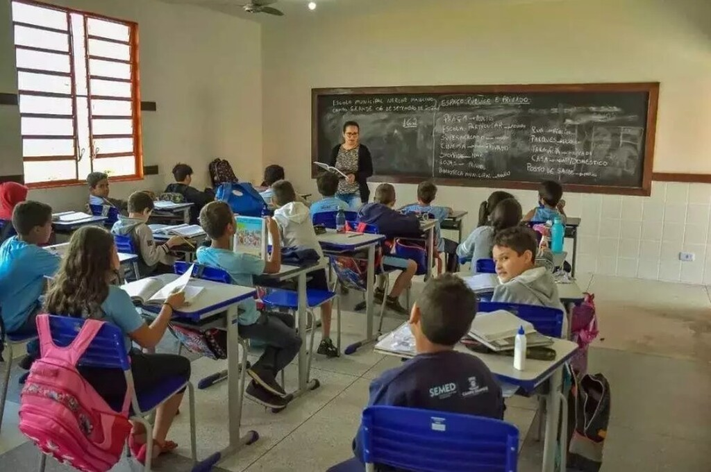 Aprovação do novo piso salarial para professores da educação básica no Senado