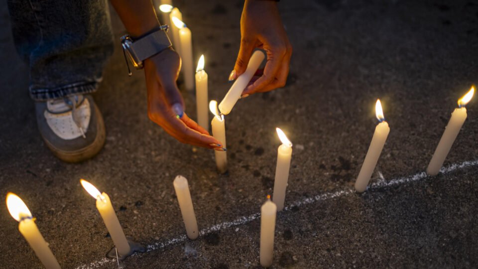 Incêndio no Hospital Mãe de Cristo: estátua da Virgem Maria sai ilesa de destruição