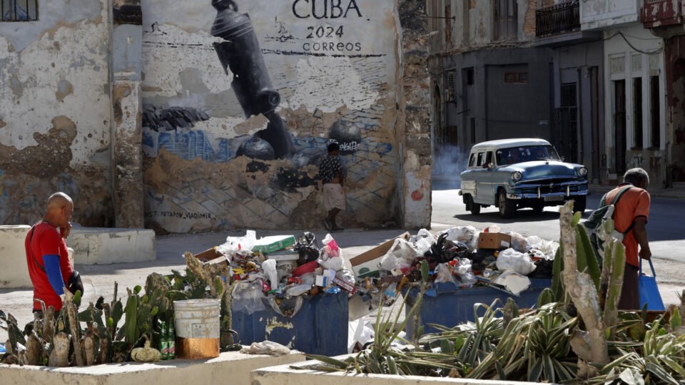 Crisis Alimentar em Cuba Faz População Revirar Lixo em Busca de Alimentos