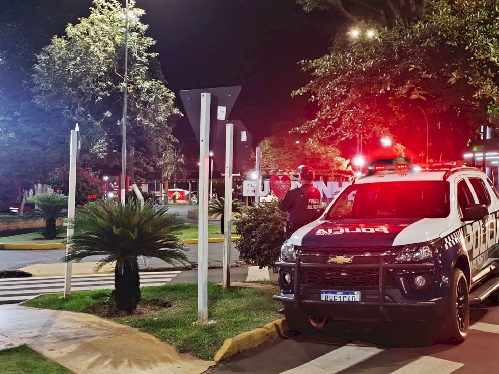 Homem é detido em Ivinhema por ameaçar companheira em caso de violência doméstica