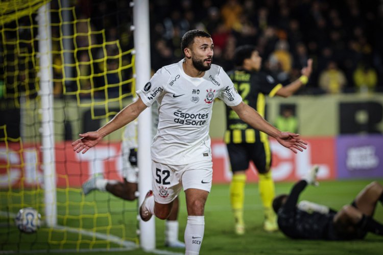 Corinthians garante vitória apertada sobre Atlético-MG com gol no final