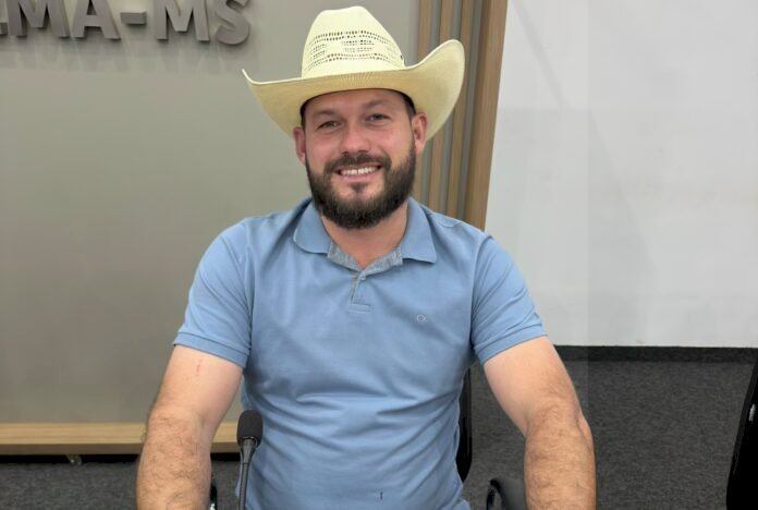Vereador propõe novos uniformes para funcionários do Hospital Municipal de Ivinhema