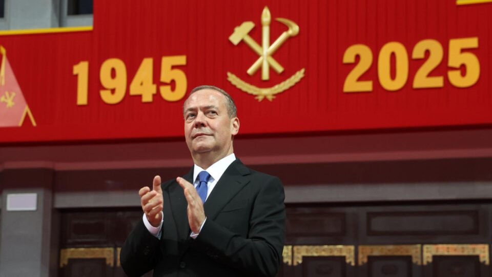 Dmitry Medvedev ameaça Europa após ataque de drone russo na Romênia