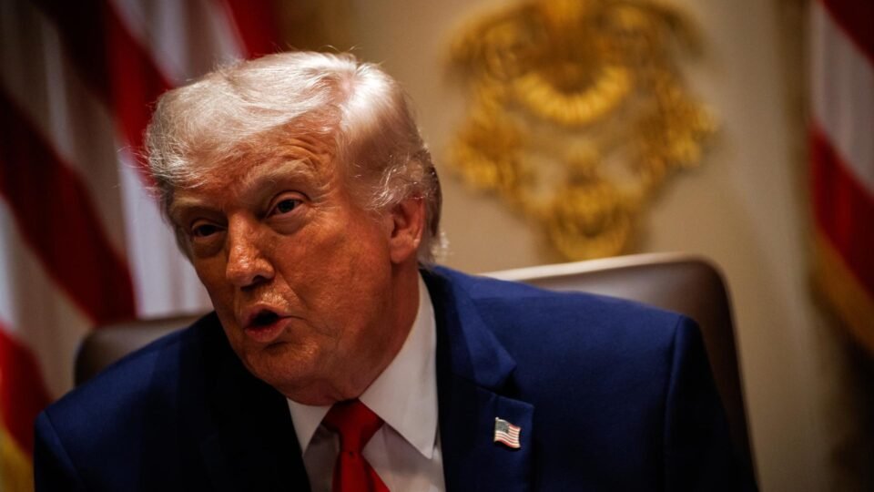 Trump adota postura cautelosa em negociações com o Irã