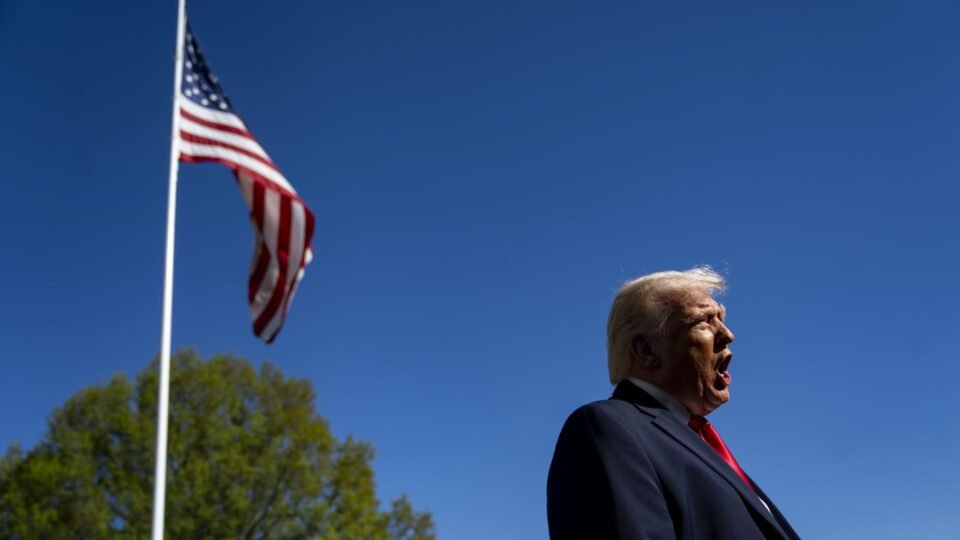 Trump afirma que helicóptero americano foi abatido pelo Irã e promete resposta dos EUA