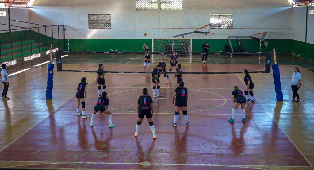 Disputas de Vôlei Feminino Marcam Abertura do 2º Vibe Vôlei em Batayporã