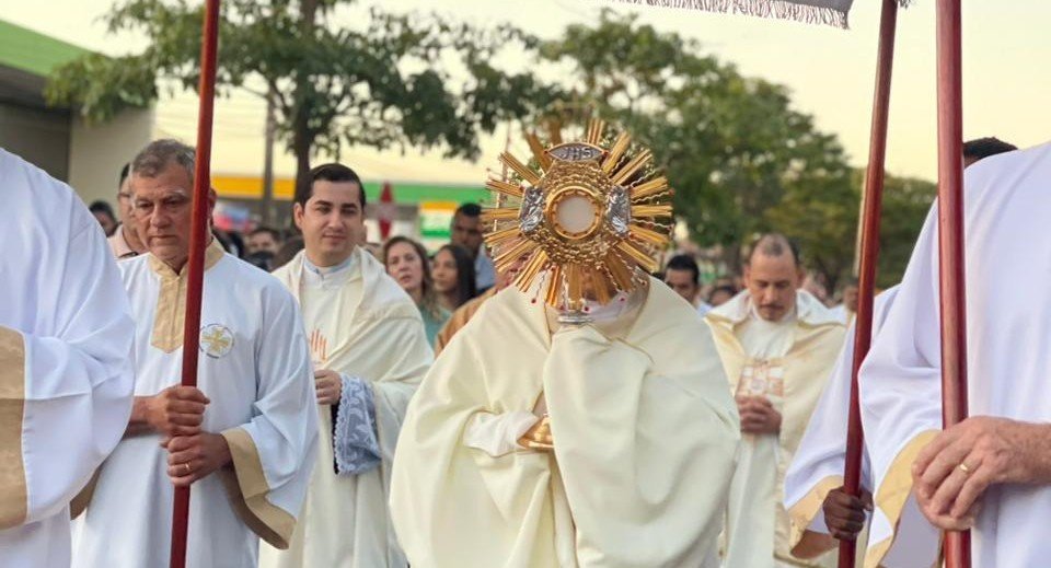 Celebrações de Corpus Christi em Nova Andradina e Batayporã destacam fé e tradição