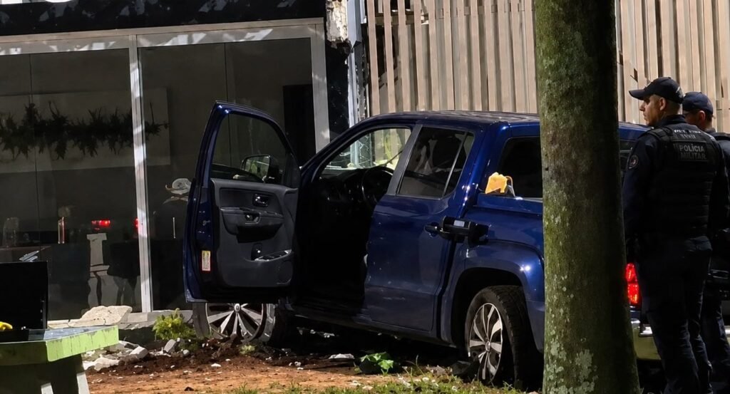 Motorista embriagado colide com Museu Municipal em Nova Andradina