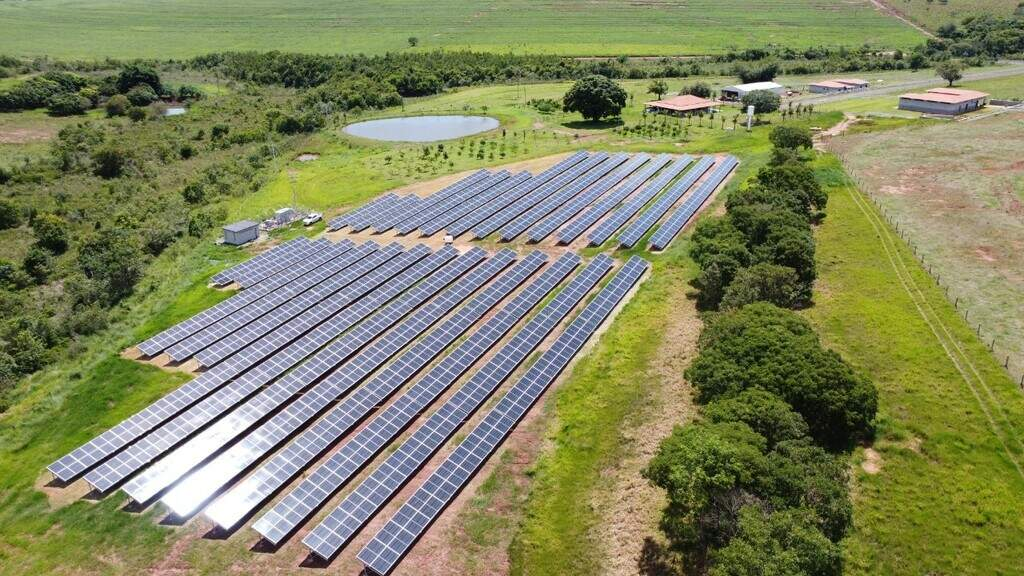 Operador Nacional ativa plano para limitar produção de energia solar devido a excesso de oferta