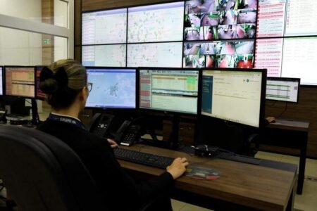 Avanço do projeto de câmeras em salas de aula enfrenta impasse sobre captação de áudio em MS
