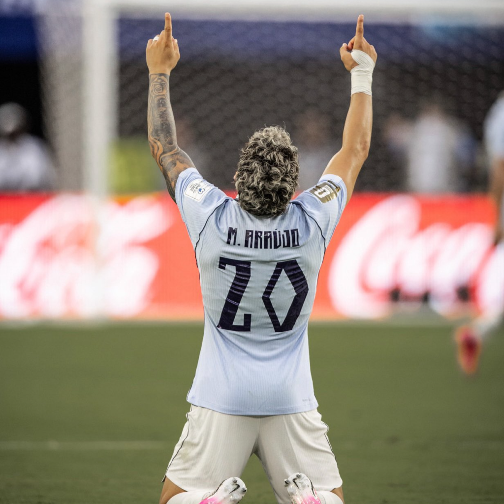 Uruguai empata com Arábia Saudita em estreia na Copa do Mundo