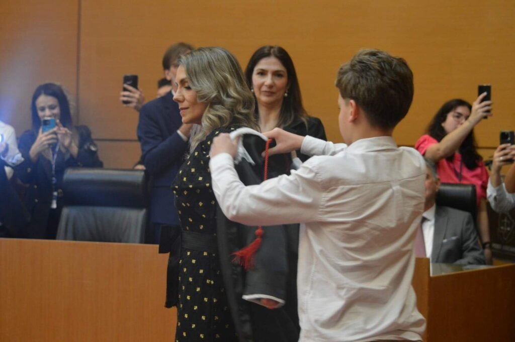 Desembargadora assume cargo no TJMS e destaca a importância da advocacia feminina