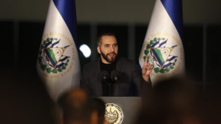 Nayib Bukele intensifica combate à corrupção em El Salvador após avanços na segurança